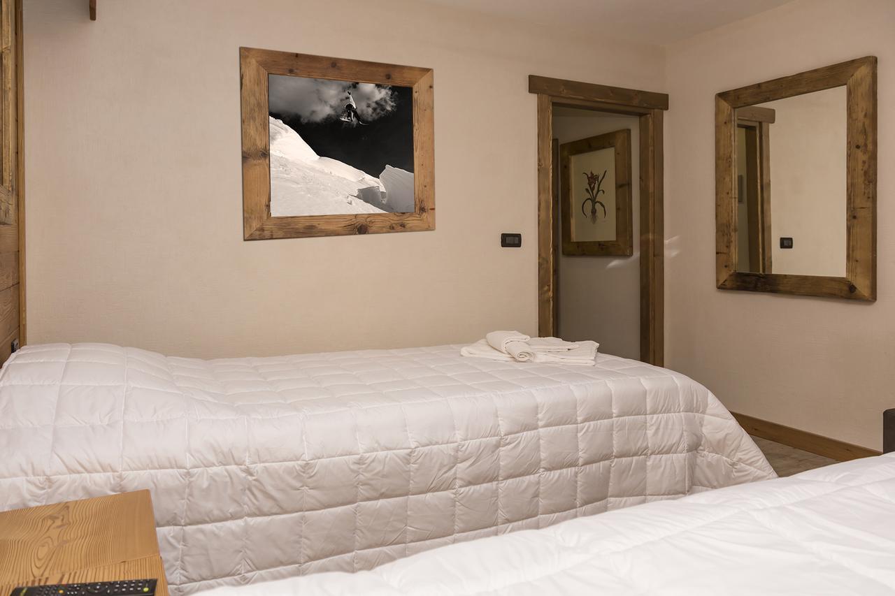 Hotel Clotes Oulx Extérieur photo