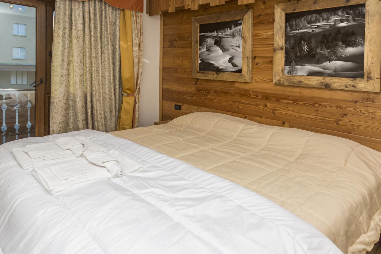 Hotel Clotes Oulx Extérieur photo