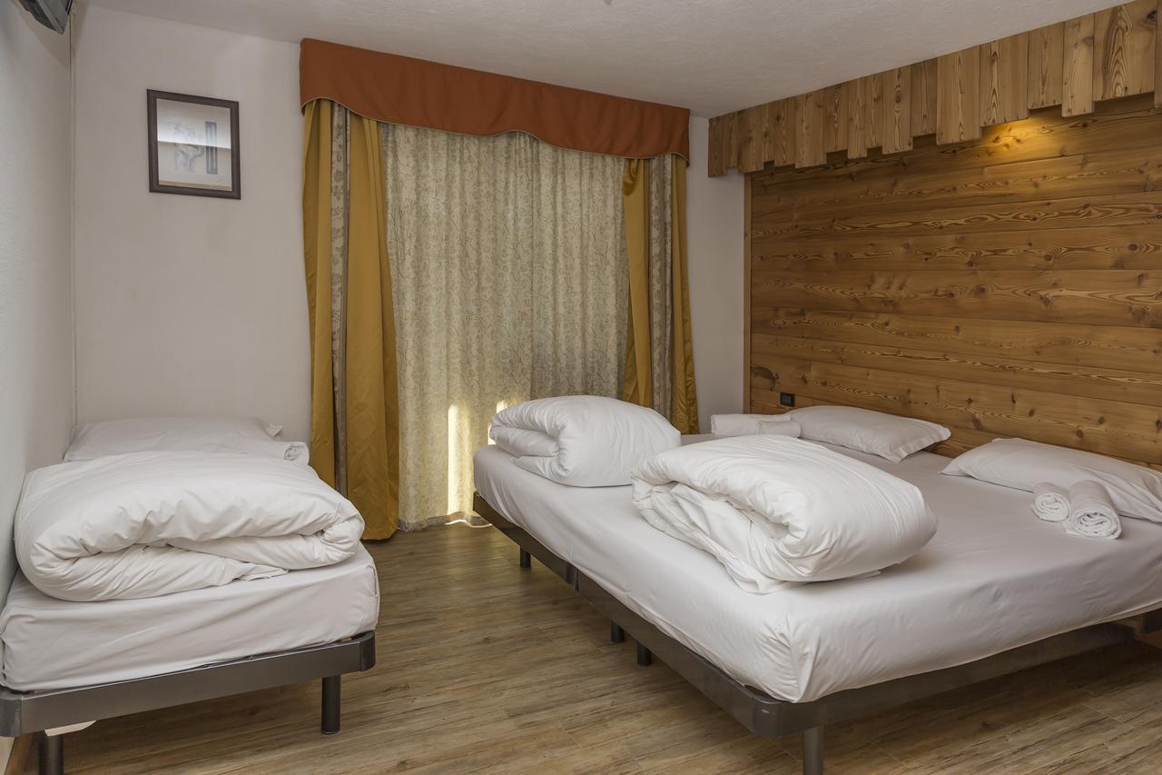 Hotel Clotes Oulx Extérieur photo