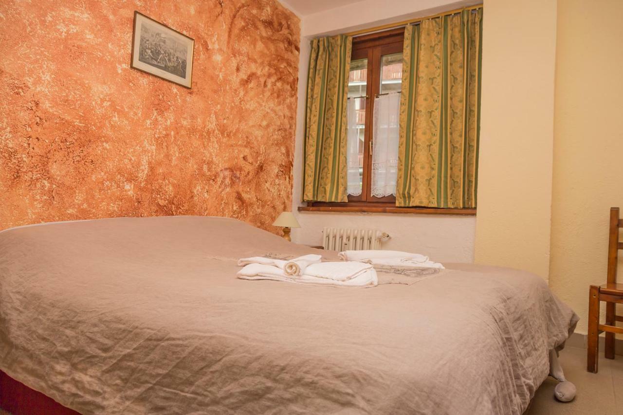 Hotel Clotes Oulx Extérieur photo